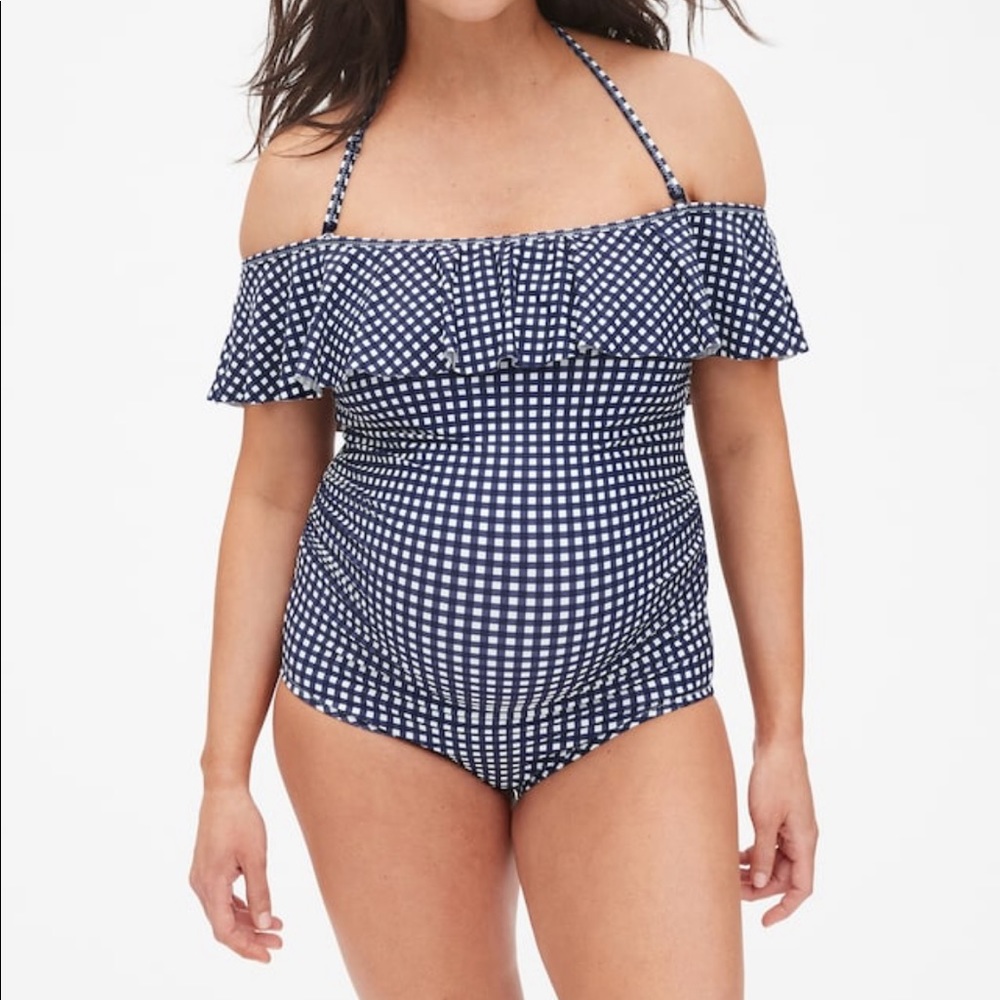 NWT Gap maternity suit